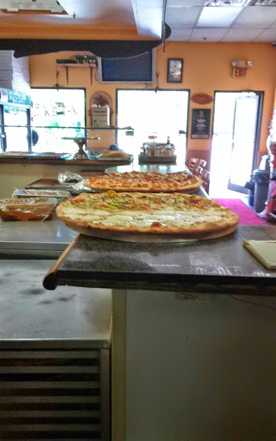 Amici Pizzeria
