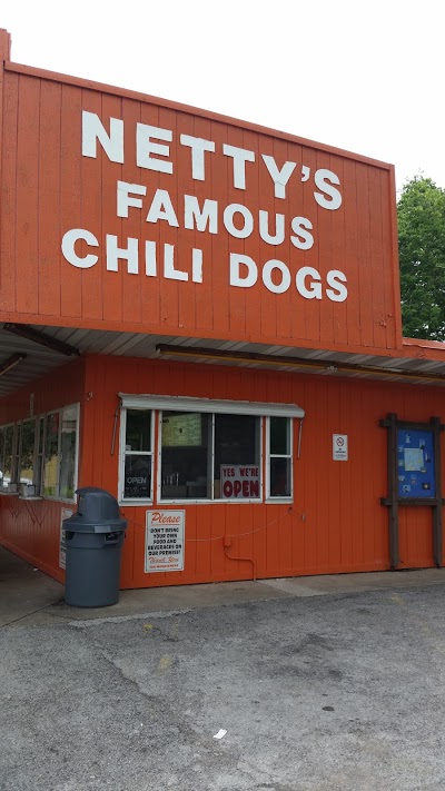 Netty's Chili Dogs