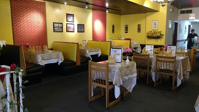 Thais Oak Park Restaurant